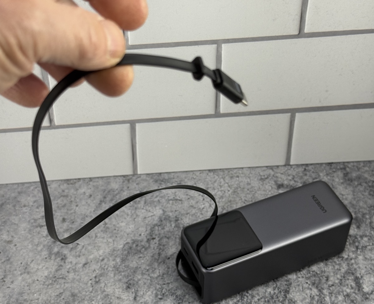 UGREEN Launches 165W Nexode Power Bank with Built-In USB-C Cable and Color Display